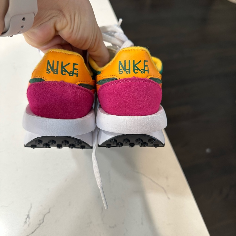 Nike Sacai “Pine Color”